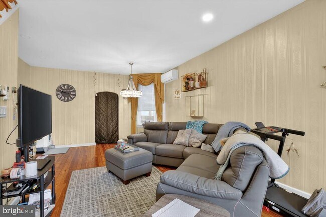 Foto del edificio - 3147 Edgemont St