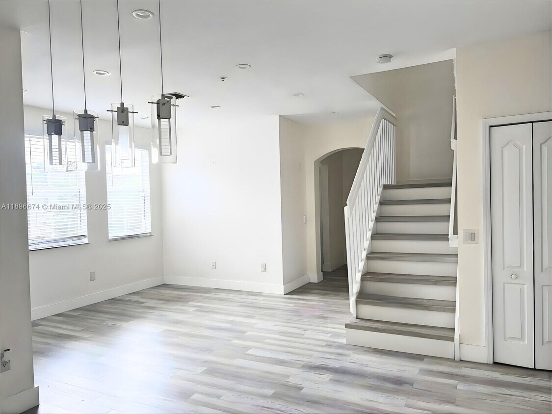 Foto principal - 4415 SW 160th Ave