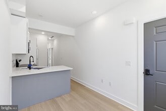 Building Photo - 2123 N 9th St
