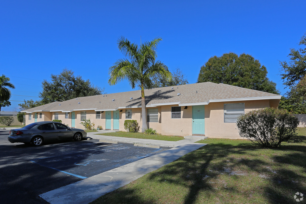 Primary Photo - Surfside Villas