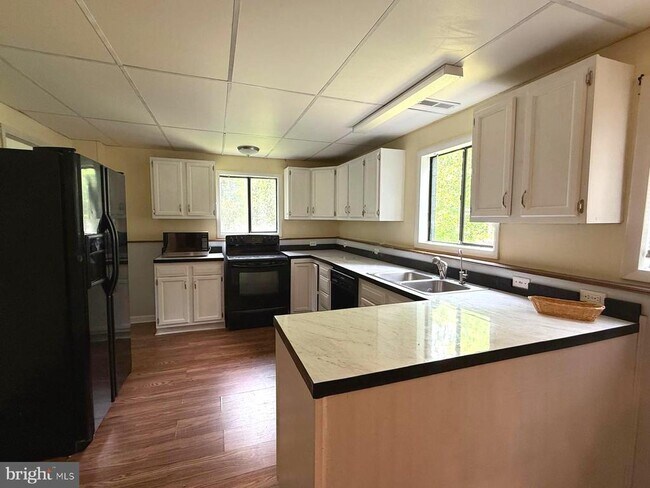 Foto del edificio - 45846 Nancy Ln