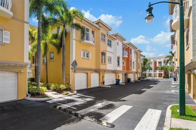 Foto del edificio - 18413 NE 27th Ct