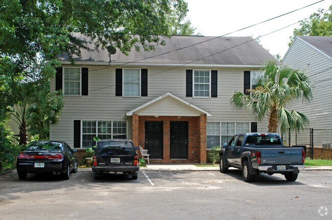 Building Photo - Woodward Trace Townhomes