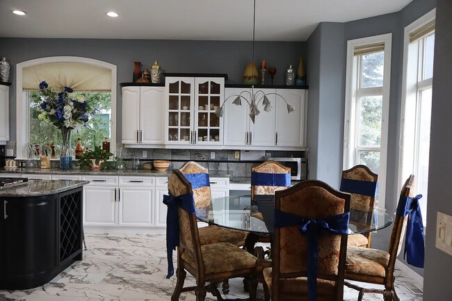 Foto del edificio - 10561 Lieter Pl