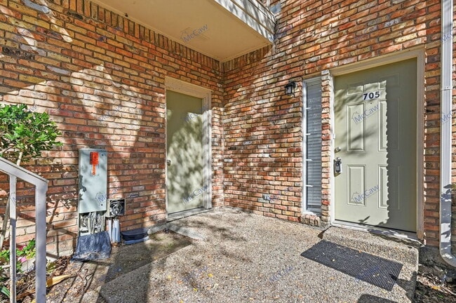 Photo - 7151 Gaston Ave Apartment