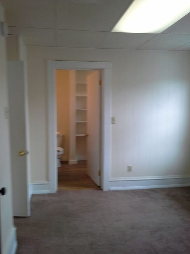 Building Photo - 17 E Bald Eagle St