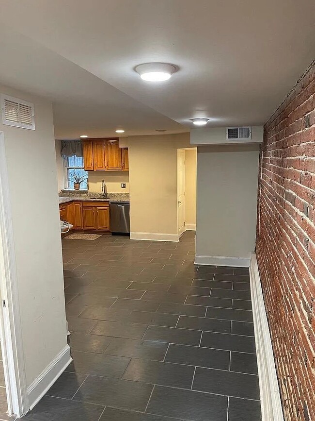 1935 Calvert St NW Unit 1, Washington, DC 20009 Condo for Rent in