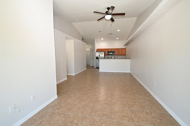 Foto del edificio - 704-704 SE 6th Terrace