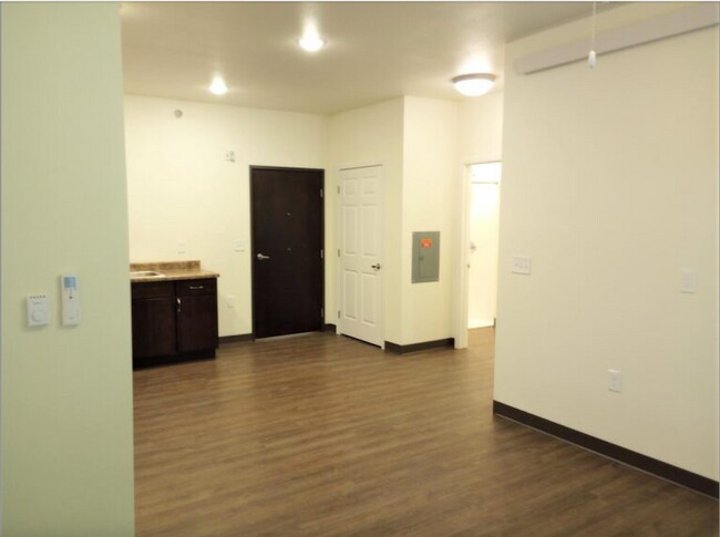 Foto del edificio - 749 Streeter Dr