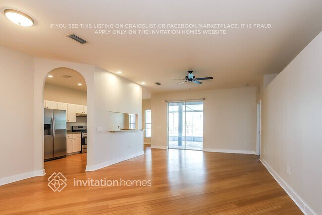 Foto del edificio - 6819 Monarch Park Dr