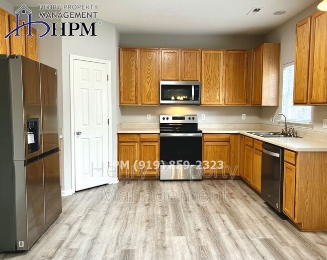 Building Photo - 205 Trevor Ridge Dr