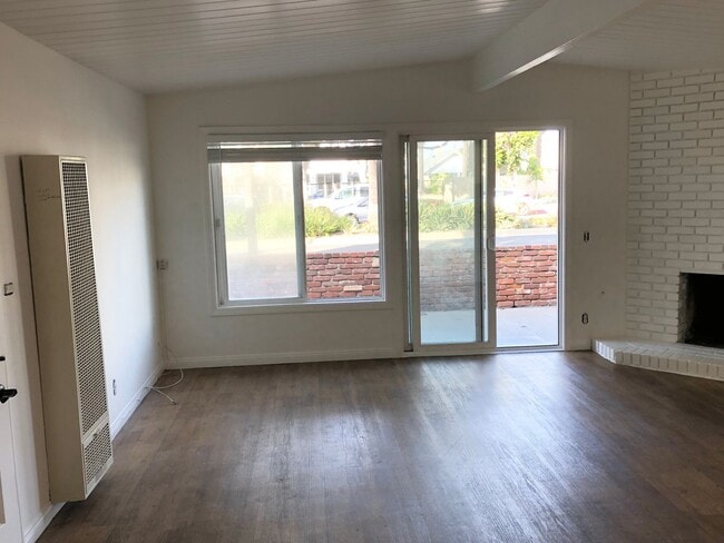 Building Photo - 3605 W Balboa Blvd