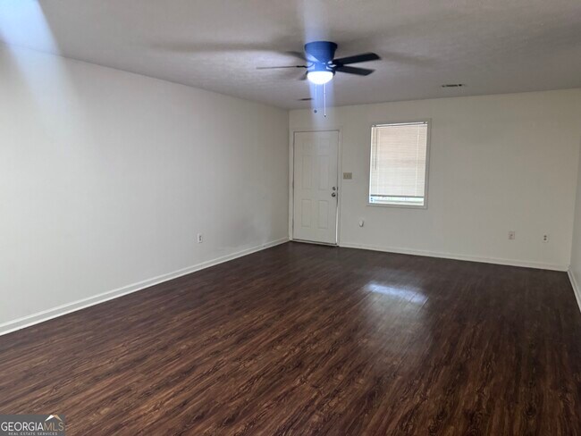 Foto del edificio - 510 Cypress Dr