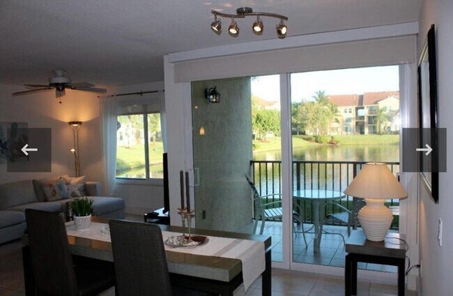 Foto del edificio - 808 Villa Cir