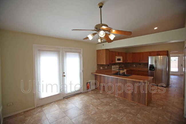 Building Photo - 4407 W Kimberly Way