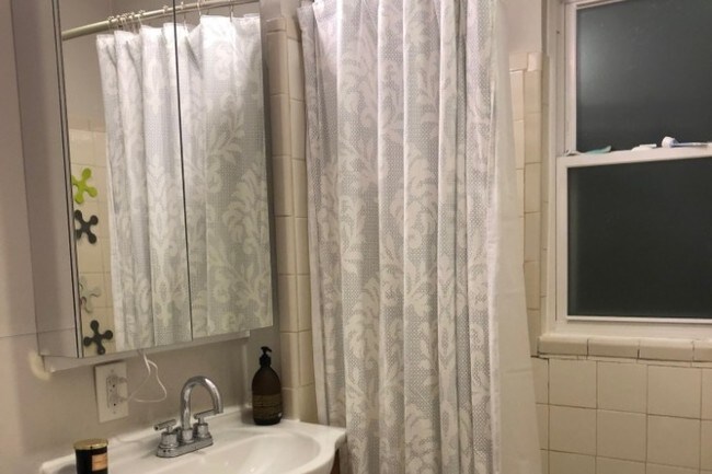 Baño - 8 Fox St