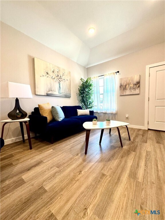 Foto del edificio - 4022 B Keller Rd