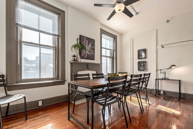 Foto del edificio - 126 E 13th St