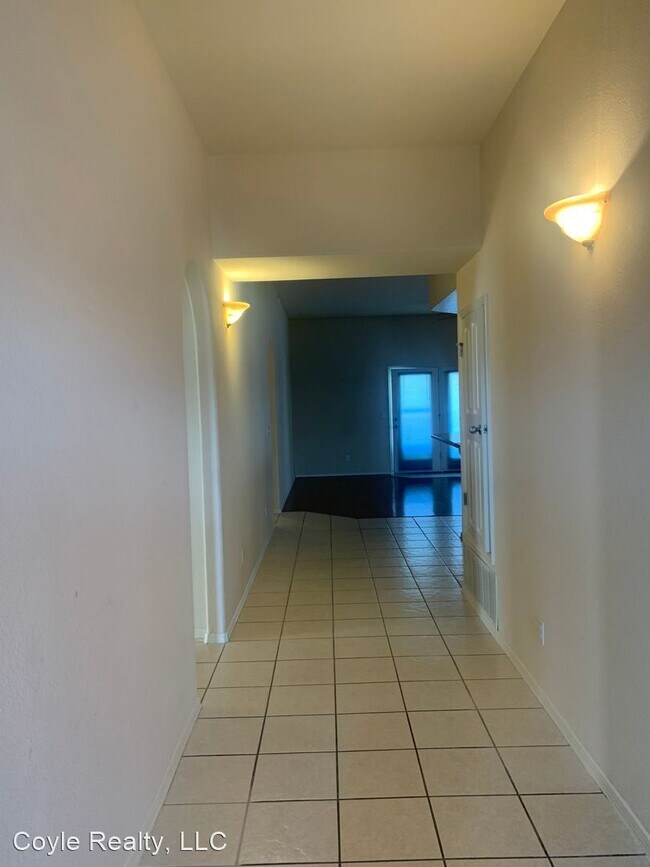 Building Photo - 3 br, 2 bath House - 4149 Council Oak Road