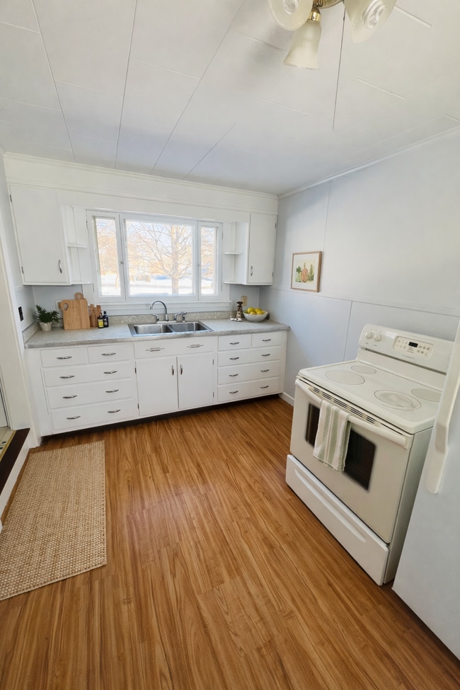 Building Photo - 308-2 Union St