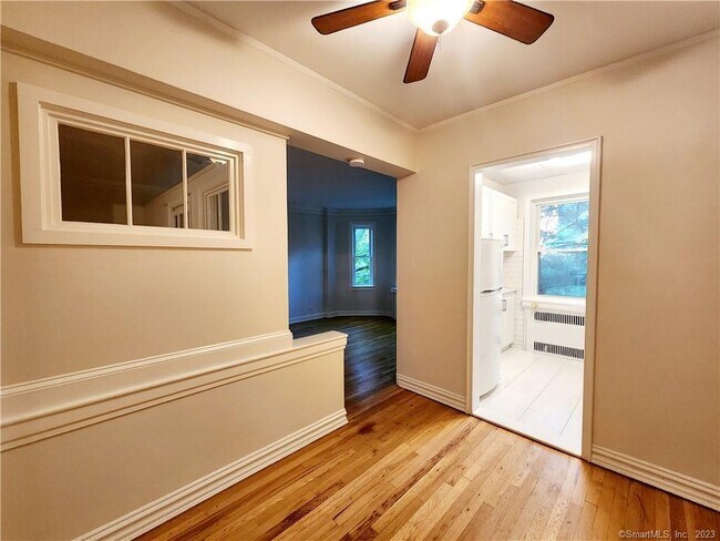 Building Photo - 70 Strawberry Hill Ave