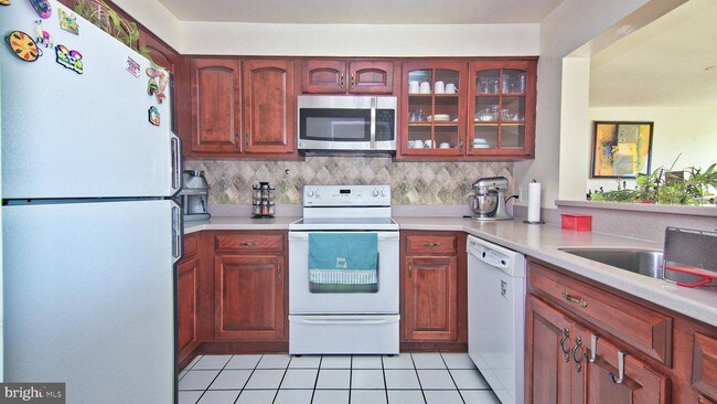 Foto del edificio - 5450 Whitley Park Terrace