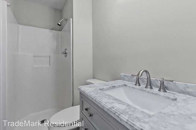 Building Photo - 3 br, 2 bath House - 102 Southwood Circle