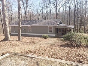 Building Photo - 228 Spring Branch Rd