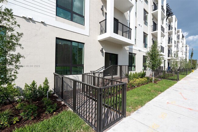 Building Photo - 8001 NW 41st St