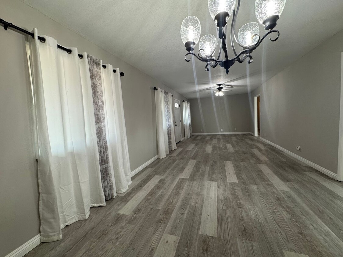 14075 Crow Rd, Apple Valley, CA 92307 - House Rental in Apple Valley ...