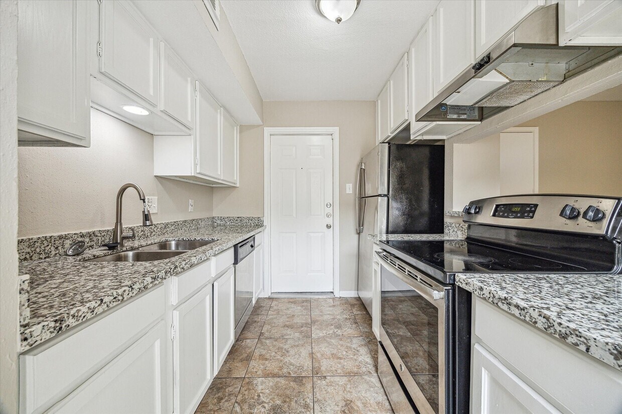 Foto del edificio - 10311 Richmond Hill Dr