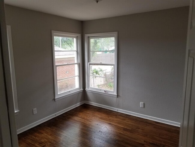 Building Photo - 5908 Maceo Ln