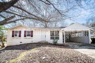 Building Photo - 916 Desota Pl