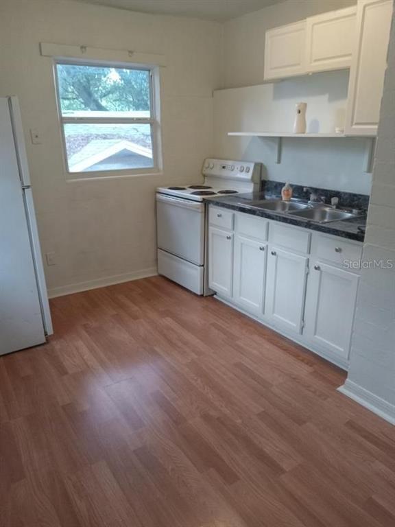 Foto del edificio - 1025 Colyer St