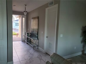 Building Photo - 11826 SW Oceanus Blvd