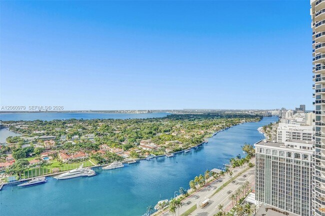 Foto del edificio - 4775 Collins Ave