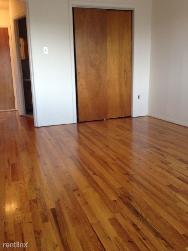 Foto principal - 2 br, 1 bath Apartment - 2157 Steinway St