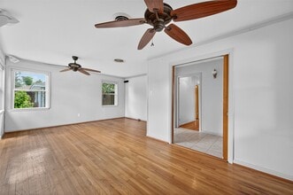 Building Photo - 5001 Libbey Dr Building Photo - 5001 Libbey Dr