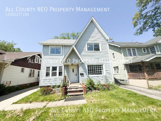 Primary Photo - 3845 Summit Park Rd