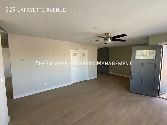 Building Photo - 229 Lafayette Ave