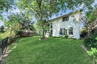 Building Photo - 11451 Ashford Willow