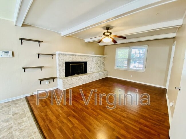 Foto del edificio - 6105 Prairie Ct