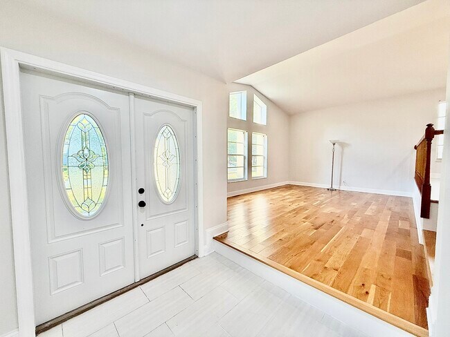 Foto del edificio - 957 Weathersfield Dr