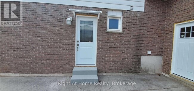 Building Photo - 2192 Bridge Rd