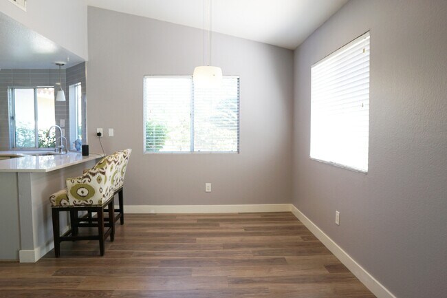 Foto del edificio - 44150 Calico Cir