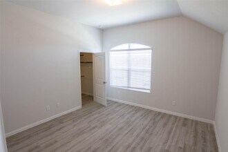 Building Photo - 24303 Dolce Marina Ct