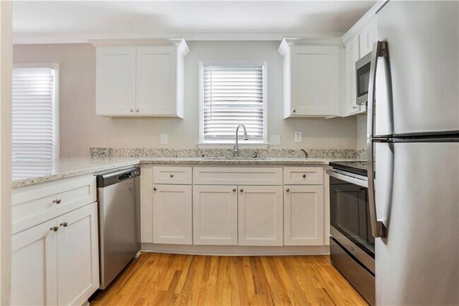 Building Photo - 1072 New Gibraltar Square