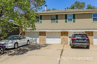 Building Photo - 8710 NW 82 Terrace