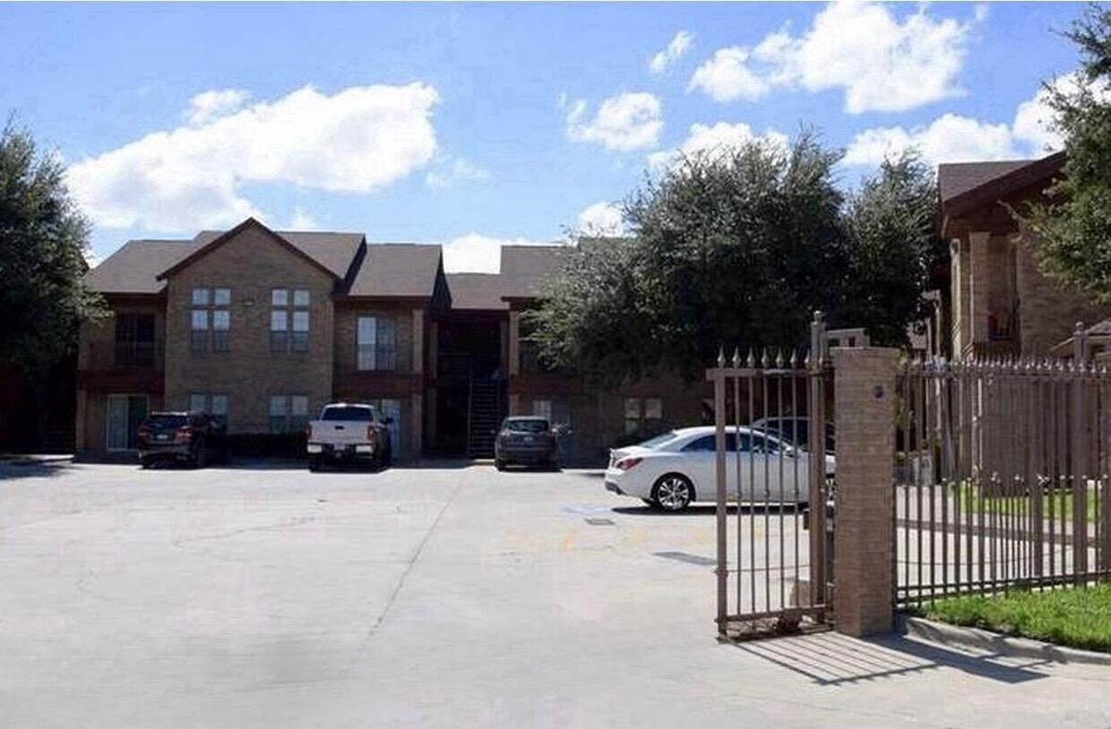 Primary Photo - 9802 Cantera Ct