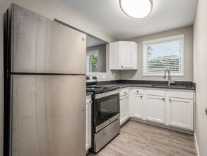 Building Photo - Columbus Park Apartments